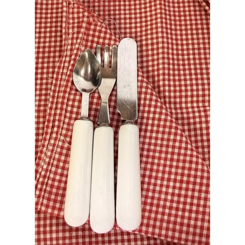 Vintage Schylling Madeline Tea Set Wicker Picnic Basket Complete Set Gingham 90s